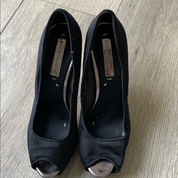 Black heels - Picture 4 of 5